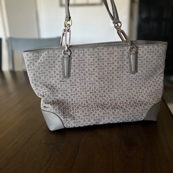 Coach Tote Bag - Picture 2 of 7